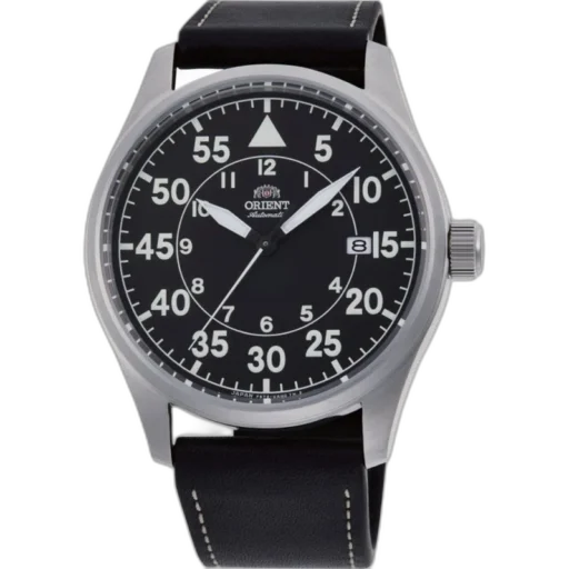 Zegarek Orient Pilot Automatic RA-AC0H03B10B z automatycznym mechanizmem, czarną tarczą w stylu lotniczym, dużymi cyframi minutowymi, wewnętrzną skalą godzinową oraz datownikiem na godzinie 3. Model wyposażony w czarny skórzany pasek z jasnym przeszyciem i stalową kopertę.