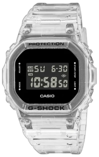Casio G-SHOCK DW-5600SKE-7ER – sportowy zegarek w przezroczystej kopercie i pasku, odporny na wstrząsy, wodoodporny do 200 m, wyposażony w podświetlenie i funkcję alarmu.