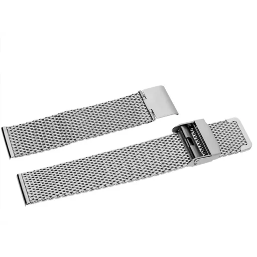 Bransoleta **mesh** Tekla w kolorze srebrnym to klasyka w nowoczesnym wydaniu. Wykonana z odpornej na korozję stali nierdzewnej, posiada elegancką, gęsto plecioną strukturę typu milanese, która świetnie układa się na nadgarstku. Szerokość 20 mm sprawia, że pasuje do wielu modeli zegarków, zarówno klasycznych, jak i bardziej designerskich. Regulowane zapięcie zatrzaskowe pozwala idealnie dopasować długość bransolety, a subtelny połysk srebra dodaje jej uniwersalności i stylu – doskonała propozycja zarówno na co dzień, jak i na bardziej formalne okazje.