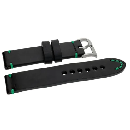 Pasek skórzany Tekla 22 mm w kolorze czarnym z zielonymi przeszyciami to wyjątkowy dodatek dla osób poszukujących detalu z charakterem. Ręcznie wykonany z naturalnej, matowej skóry, zachwyca prostotą formy i starannym wykończeniem. Zielone nici nadają mu dynamicznego, sportowego akcentu, a klasyczna, stalowa sprzączka zapewnia solidne zapięcie. Idealny zarówno do zegarków typu diver, jak i do codziennych modeli w stylu casual.
