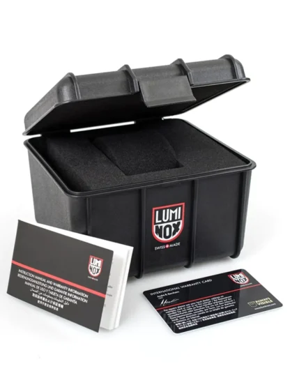 Luminox XS.3801.L Carbon Seal 3800 Serie Mens Watch 46mm 300M - obrazek 3