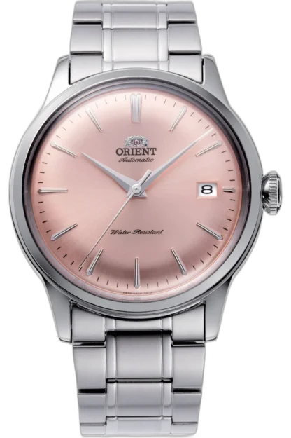 Zegarek Orient RA-AC0M11Y30B z automatycznym mechanizmem, elegancką różową tarczą typu sunburst, datownikiem na godzinie 3 oraz smukłymi srebrnymi indeksami. Model na stalowej bransolecie, idealny dla osób ceniących subtelny, a zarazem wyrazisty styl.